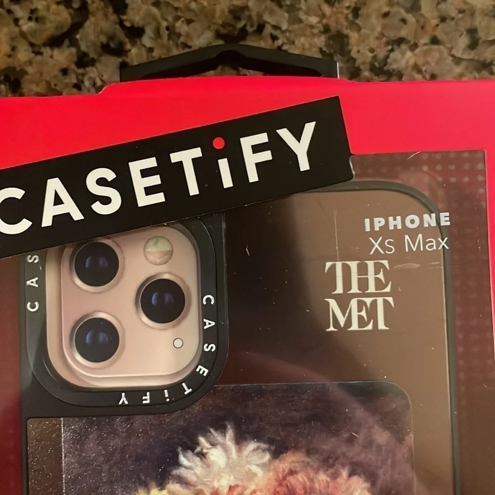 NWT Casetify THE MET Bouquet of Chrysanthemums iPhone XS Max Case